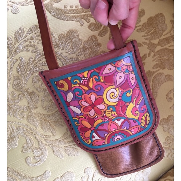 Cross body hidden pouch purse - Picture 5 of 8